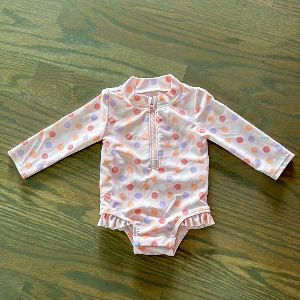 GAP Baby Pastel Polka Dot Long Sleeve One-Piece Rash Guard UPF 50+ 3–6M